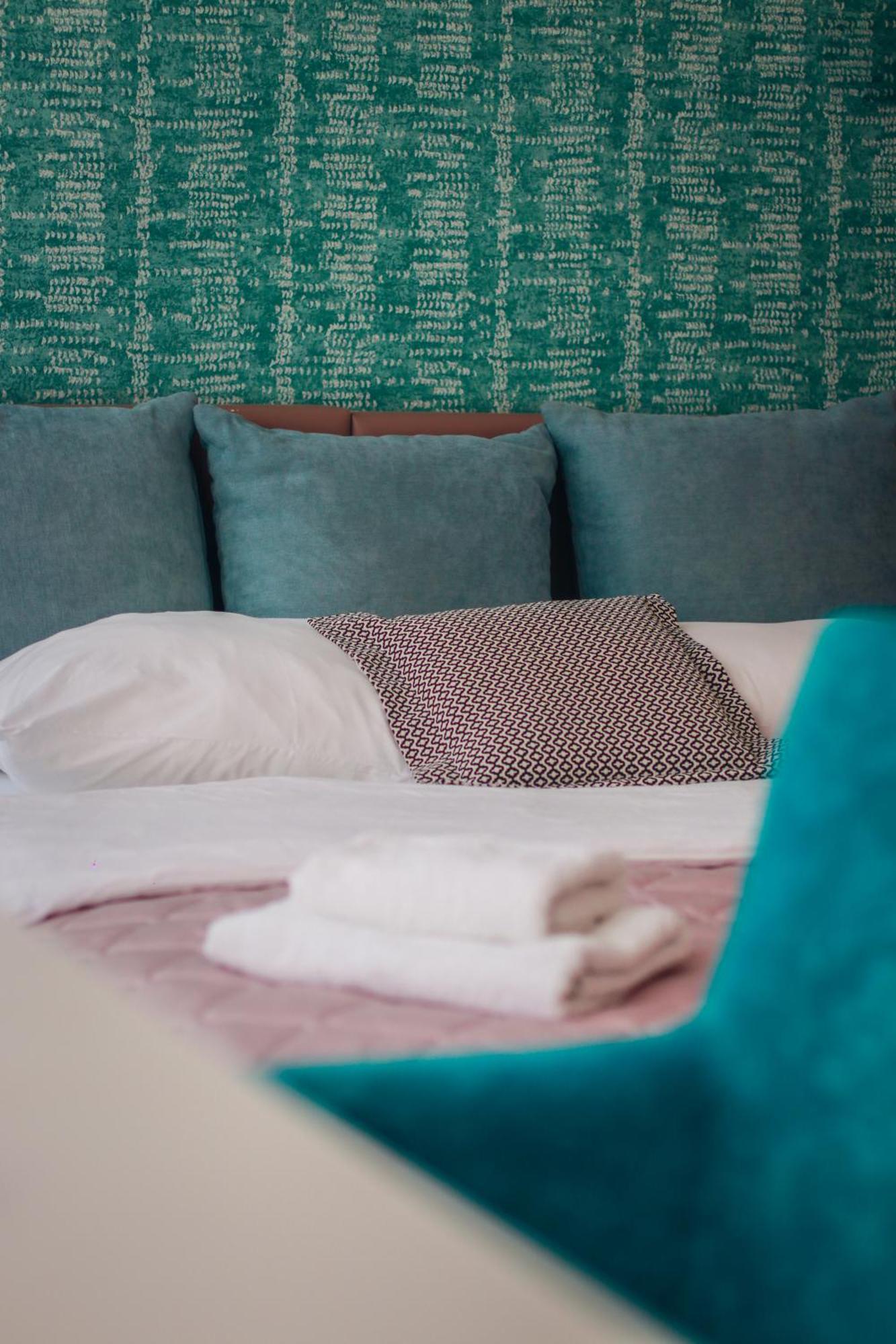 Hotel Euforia Lounge Sabac Ngoại thất bức ảnh