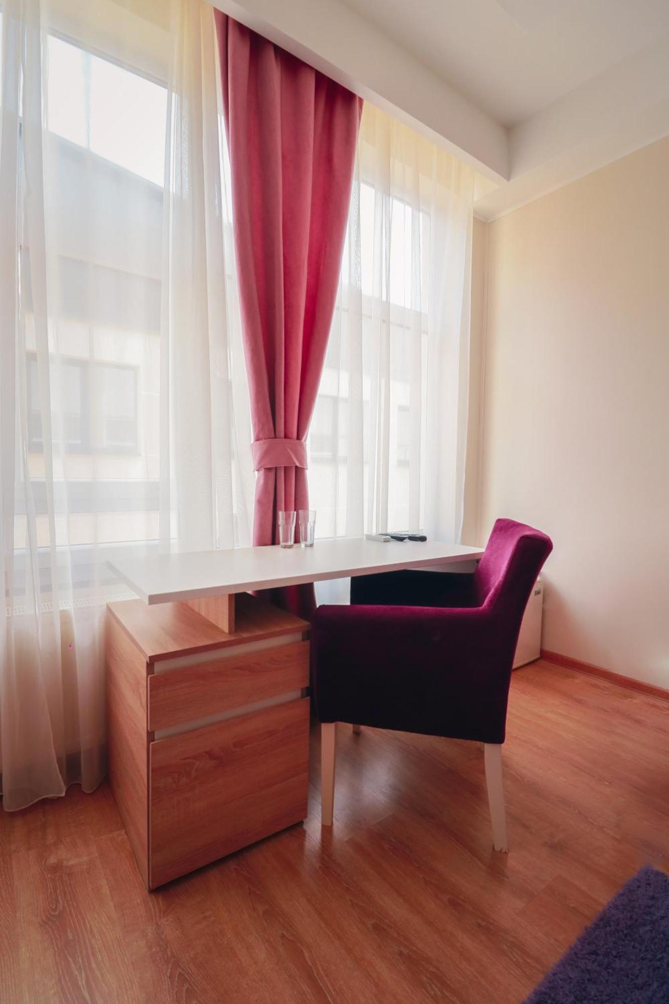 Hotel Euforia Lounge Sabac Ngoại thất bức ảnh